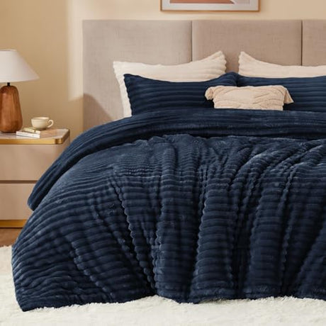 BEDELITE Fleece Queen Comforter Set -Super Soft & Warm Fluffy Navy Blue Bedding, Luxury Fuzzy Heavy Bed Set for Winter with 2 Pillow Cases BEDELITE
