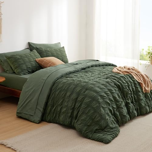 Bedsure Bed in a Bag Full - 7 Pieces Plaid Seersucker Bedding Comforter Sets, Soft Lightweight Olive Green Boho Bed Set with Comforters Full Size, Sheets, Pillowcases & Shams Bedsure