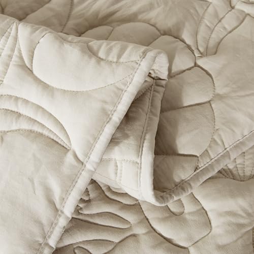 WDCOZY Coastal Beach Beige Twin Size Quilt Bedding Sets, Nautical Tropical Ocean Bedspread, Scallop Seashell Soft Coverlet, Lightweight Summer Thin Comforter for All Season WDCOZY