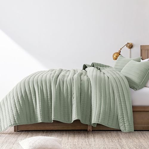 ROARINGWILD Sage Green Twin Size Quilt Bedding Sets with 1 Pillow Sham, Lightweight Soft Bedspread Coverlet, Quilted Blanket Thin Comforter Bed Cover for All Season, 2 Pieces, 68x90 inches ROARINGWILD