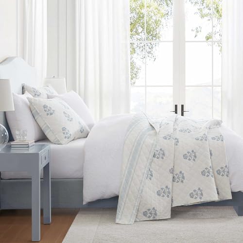 Martha Stewart - King Quilt Set, 100% Cotton Reversible Bedding Set, Incredibly Soft Feel for Year Round Comfort, 3 Piece Bed Set with Matching Pillowcases (Flower Block Print Blue) Martha Stewart