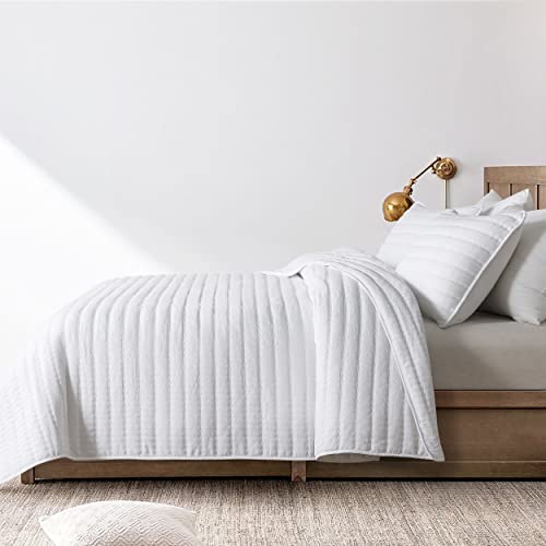 ROARINGWILD White Twin Size Quilt Bedding Sets with Pillow Sham, Lightweight Soft Bedspread Coverlet, Quilted Blanket Thin Comforter Bed Cover for All Season, 2 Pieces, 68x90 inches ROARINGWILD