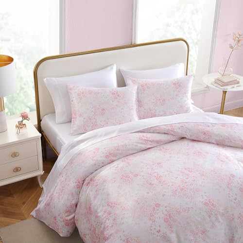 Betsey Johnson - Queen Duvet Cover Set, Silky Smooth Bedding with Shiny Satin Weave & Internal Corner Ties, 3 Piece Bed Set with Matching Pillowcases (Butterfly Garden Pink) Betsey Johnson