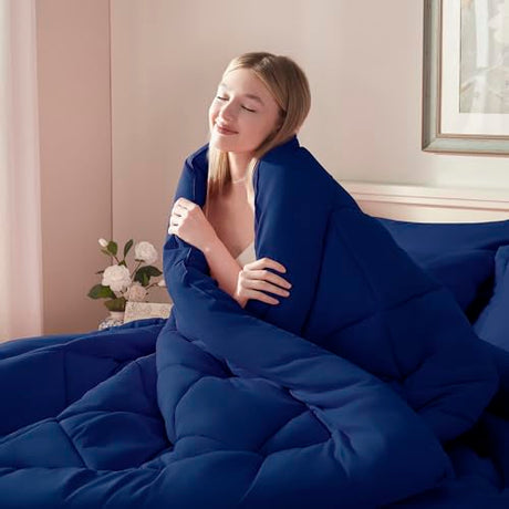 ELNIDO QUEEN® Queen Comforter Set Navy - 7 Pieces Bed in a Bag Queen Size, Bed Set All Seasons, Ultra Soft Dark Blue Bedding Sets with Comforter, Flat Sheet, Fitted Sheet, Pillowcases and Pillow Shams ELNIDO QUEEN