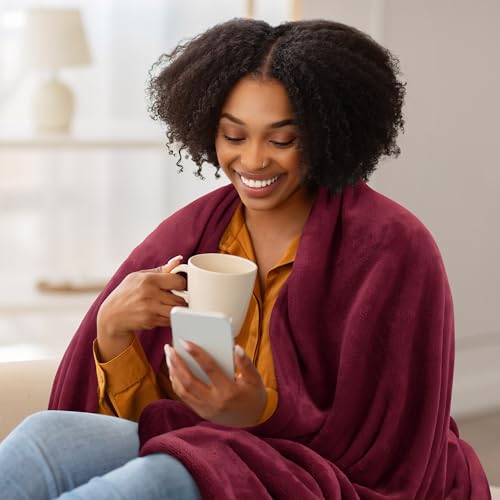 Utopia Bedding Fleece Blanket King Size Burgundy 300GSM Luxury Anti-Static Fuzzy Soft Microfiber Bed Blanket (90x102 Inch) Utopia Bedding