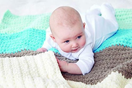 25 Simple & Cozy Crochet Blankets: Easy Patterns for Afghans, Throws, and Baby Blankets WoodArtSupply