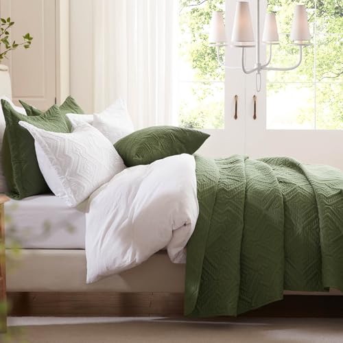 LEAONME Full/Queen Quilt Set 3 Pieces, Lightweight Olive Green Bedspread-90''x98'', Soft Microfiber Summer Quilt/Coverlet, Luxurious Warm Bedding Sets for All Seasons (Includes 1 Quilt, 2 Shams) LEAONME