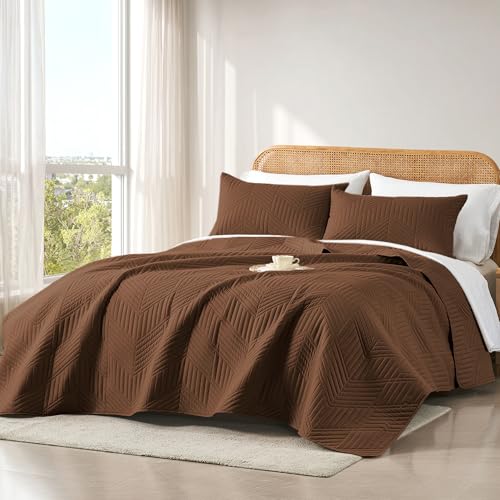 Davulos Twin Quilt Set, Brown Lightweight Reversible Bedspread for All Seasons, Soft Modern Microfiber Geometric Coverlet for Kids or Guest Bedroom (1 Quilt, 1 Pillow Sham) Davulos