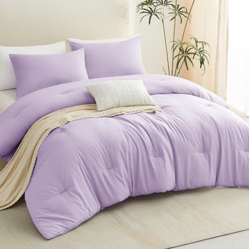 CozyLux Lavender Full Size Comforter Set, 3 Pieces Light Purple Solid Breathable Quilted Boho Bedding Sets, Luxury Fluffy Soft Bed Set with Down Alternative Comforter and 2 Pillowcases for All Season CozyLux