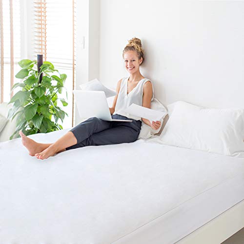 Waterproof Mattress Protector Twin Size, Skin Friendly and Breathable Twin Mattress Cover for Kids, Viscose Jersey Mattress Pad with 14" Deep Pocket Moonsea