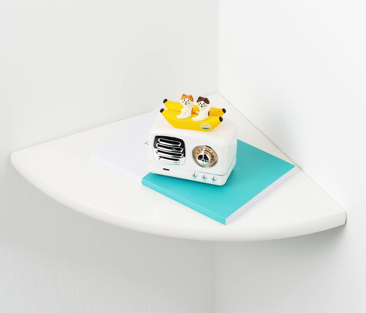 BEUGAWHOO White Oak Floating Corner Shelf - Elegant Wall-Mounted Storage for Plants and Decor BEUGAWHOO