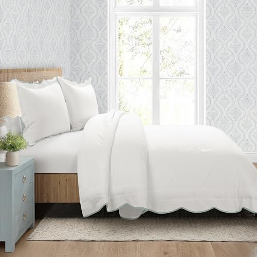 Lush Decor Coastal Chic Scalloped Edge Comforter Set, 3 Piece Set Full/Queen, Blue & White - Queen Bedding Set - White Comforter - Coastal Decor Lush Decor