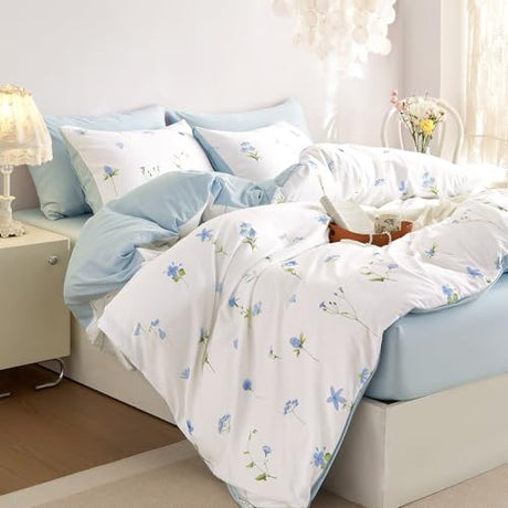 Wake In Cloud - Floral Comforter Set, Cottagecore Cute Aesthetic Watercolor Tiny Flowers and Leaves, Soft Lightweight Bedding for Women Teen Girls, 3 Pieces, Blue, Full Size Wake In Cloud