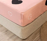 Girls Cute Heart Pattern Fitted Sheet for Kids Queen Size Lovely Pink Black Bedroom Decor Bed Sheet Set Girly Cartoon Love Geometric Bedding Set Children Modern Design Bed Cover with 2 Pillow Case Feelyou