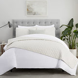 Serta ComfortSure Soft 3-Piece Full/Queen Quilt Bedding Set, Includes Bedspread/Coverlet and Pillow Shams, Bedding for All Seasons, Machine Washable, Ivory Serta