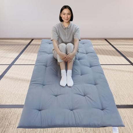 FindPanda Japanese Futon Floor Mattress, Folding Tatami Mat Sleeping Pad,Roll Up Kids Floor Lounger FindPanda