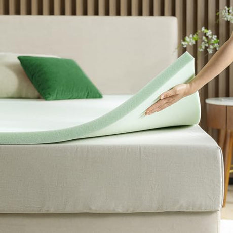 ZINUS 1.5 Inch Green Tea Memory Foam Mattress Topper, Dorm Bedding, Pressure-Relieving Layer, Ideal for Back Pain Relief, Compact WONDERBOX Packaging, CertiPUR-US Certified, Twin Zinus