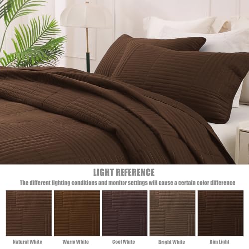 Whale Flotilla Ultra Soft King Quilt Bedding Set, Lightweight Microfiber Brown Quilts Bedspreads Oversized, 3 Piece Ultrasonic Geometric Coverlet Bed Cover for All Seasons Whale Flotilla