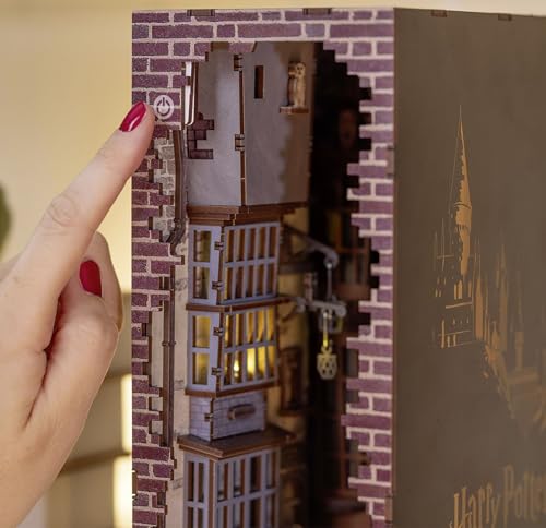 Revell Book Nook Kit Harry Potter - Diagon Alley Miniature DIY Kit 9" Booknook 3D Wooden Puzzle with LED Light Bookshelf Décor Gift for Adults Women Men