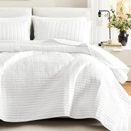 Comfort Spaces Kienna Quilt Set- Double Sided Stitching Design Summer Blanket, Lightweight, Soft, All Season Bedding Layer, Matching Sham, White, Coverlet Full/Queen(90"x90") 3 Piece Comfort Spaces