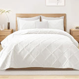Exclusivo Mezcla Quilts Queen Size - White Quilt Set Bedspread with 2 Pillow Shams, Modern Bedding Set with Striped Pattern, Soft Lightweight Bedspreads Queen Size for All Seasons Exclusivo Mezcla