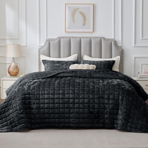 BEDELITE Velvet Quilt Set King Size - Luxury Velvet Comforter Bedding Set 3 Pieces, Soft Cozy Shiny Black Oversized Bedspread Coverlet for All Seasons with 2 Pillow Shams BEDELITE