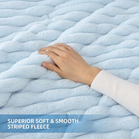 Smoofy Fluffy Full Size Comforter Sets 3 Pieces - Light Blue Fleece Fluffy Comforter Set, Luxury Fuzzy Full Bed Set, Soft Comforter Full Size All Season, Heavy Faux Fur Comforter with 2 Pillow Cases Smoofy