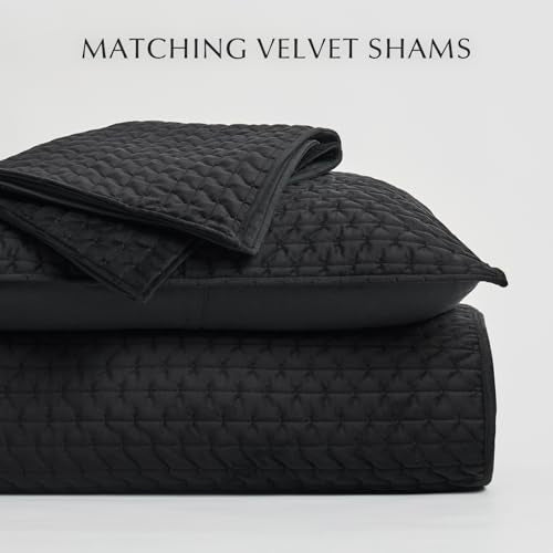 EverGrace Luxury Velvet Quilt Bedding Set King Size 3 Pieces with Pillow Shams, Soft Cross-Stitch Velvet Comforter Set, Lightweight Coverlet Bedspread for All Seasons, Black EverGrace