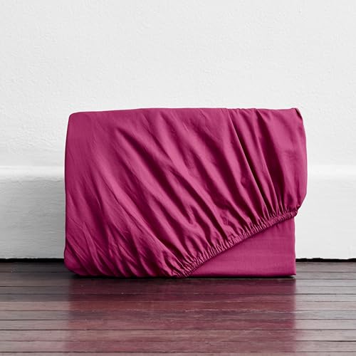Bed Threads - Cotton Fitted Sheet - Organic Cotton Percale - 200TC - Luxury Organic Bedding - Breathable & Ultra-Crisp - Single Fitted Sheet Only - Machine Washable - Queen - Berry Bed Threads