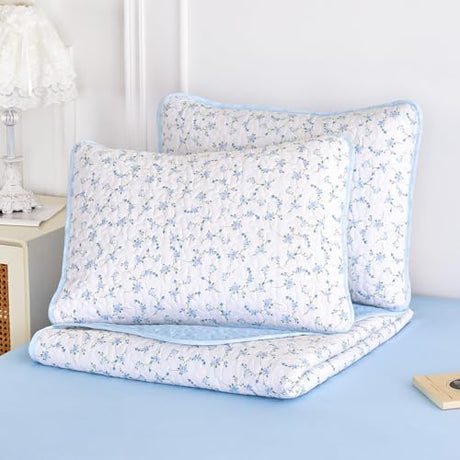 Wake In Cloud - Floral Quilt Set, Coquette Cottagecore Aesthetic Cute Flower Pattern for Women Teen Girls, Reversible Lightweight Bedspread Coverlet, 3 Pieces, Blue White, Twin/Twin XL Size Wake In Cloud