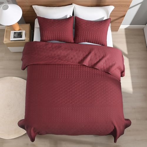 HORIMOTE HOME Burgundy Red Twin Size Quilt Set - Soft Microfiber Bedspread with 1 Sham, Lightweight & All-Season Geometric Coverlet for Cozy Bedding HORIMOTE HOME