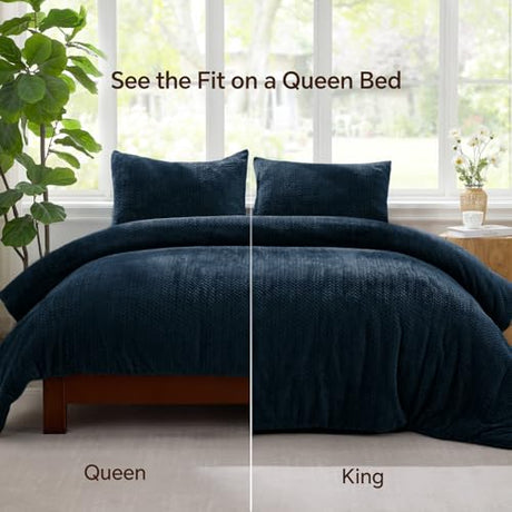 ChiXpace Flannel Fleece Queen Comforter Set - Furry Navy Blue Leaves Pattern Faux Fur Bed Set, Winter Ultra Soft Fuzzy Comfort Set, Velvet Bedding Set for Bed with 2 Pillow Cases ChiXpace