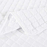 Royal Hotel Bedding Plush Velvet Queen Size Quilt, White 92x96 Inches Coverlet 3pc Set, Oversized Luxury 100% Velvet Quilt Queen White Royal Hotel Bedding