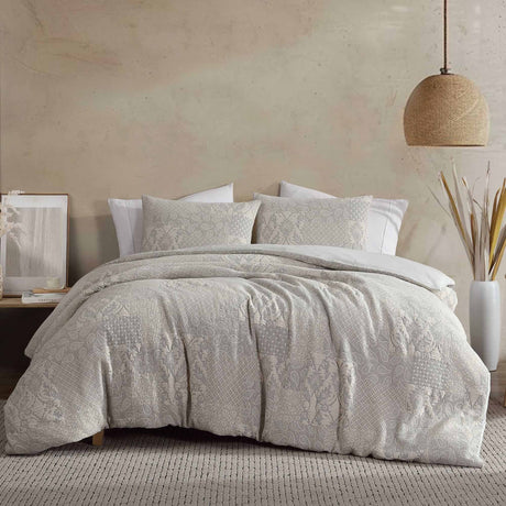 Paisley 3 Piece Ivory Cotton Matelassé Comforter Set HouseOfZazla