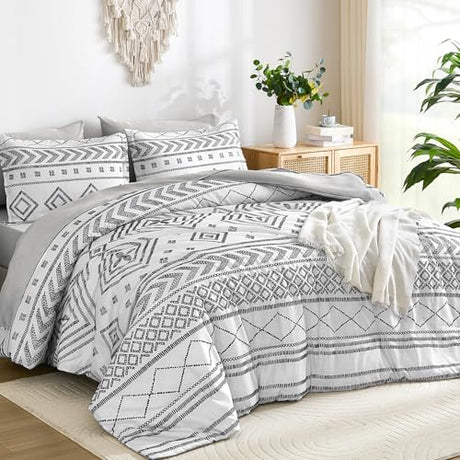 Yiran White Comforter Set Queen Size, 7 Piece Boho Aztec Bedding Set, Bohemian Bed in a Bag Queen, Soft Microfiber Striped Complete Bedding Set with Sheets for All Season Yiran
