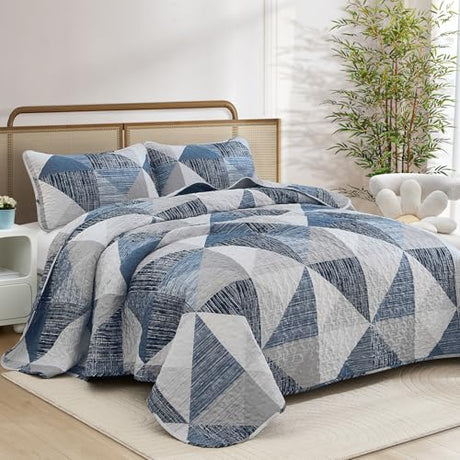 Dintszyayue King Size Quilt Blue, 3 Pieces Patchwork Bedspread Bedding for King Size Bed, Soft Lightweight Microfiber Geometric Coverlet Set for All Season Quilts with 2 Pillowcases Dintszyayue