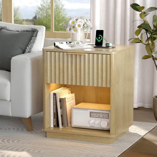 VINGLI Nightstands Set of 2 with Charging Station, LED Nightstand Fluted with Rounded Edge, 19"W Mid Century Modern Nightstand for Bedroom, Fluted Bed Side Table, Oak Night Stand, 18.9"W*15"D*22.4"H VINGLI