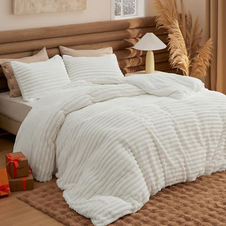 Bedsure Comforter Set Queen Size - GentleSoft™ 3 Pieces Double-Side Fleece Fluffy White Comforter Set, Cozy Striped Room Decor Aesthetic, Luxury Bedding Queen Size, 2 Pillowcases, 90x90 Inches Bedsure