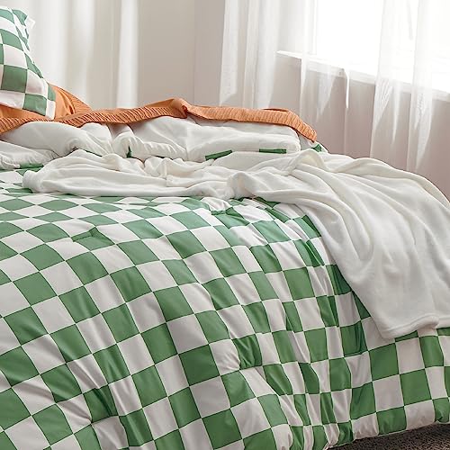 Bedsure Twin/Twin XL Comforter Set - Twin Extra Long Comforter Set, Checkered Dorm Bedding for Boys, 2 Pieces, 1 Soft Green Comforter and 1 Pillow Sham Bedsure