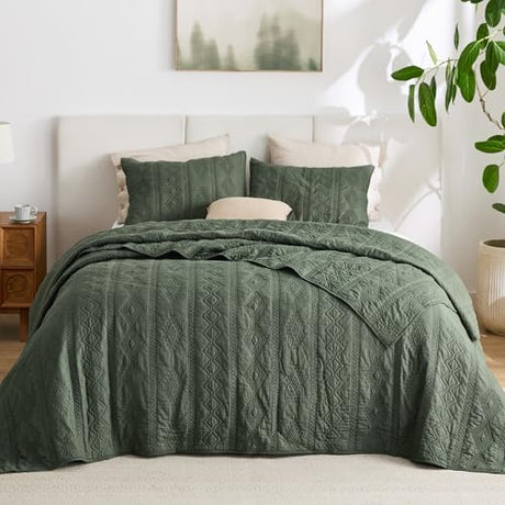 Bedsure 100% Cotton Quilt Set - King Size Bedspread, Lightweight Soft Bed Coverlet, 3-Piece Cozy Stitching Quilt Set with 2 Pillow Shams in Geometric Pattern for All Season, 106x96 inches, Olive Green Bedsure