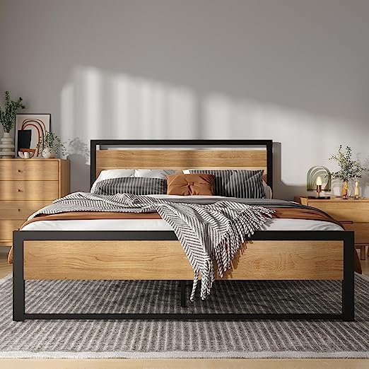 BONSOIR Queen Size Steel Platform Bed Frame with Wooden Headboard and Footboard BONSOIR