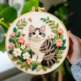 Zhenqing Gray Cat Embroidery Kit for Beginners, Pre-Printed 29x29cm Cotton Fabric with 20cm Hoop, Cute Striped Cat in Floral Wreath Design (C0245)