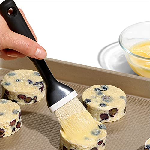 OXO Good Grips Natural Pastry Brush | Natural Boar Bristles | Non-slip Grip | Dishwasher Safe | Ideal for Butter, Oil, and Baking OXO