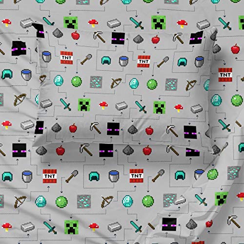 Jay Franco Minecraft Monster Hunters 4 Piece Twin Bed Set - Includes Reversible Comforter & Sheet Set - Bedding Features Creeper - Super Soft Fade Resistant Microfiber (Official Minecraft Product) Jay Franco