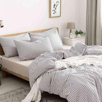Nanko King Size Comforter Set, Grey and White Striped Print Pattern Soft Reversible Down Alternative Quilted Duvet Insert Bed Sets, Bedding Sets in a Bag for Women Men Teen, 104x90 3 Pcs Gray Stripe
