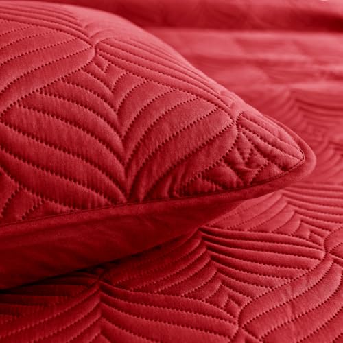 Whale Flotilla Extra Soft Twin Quilt Bedding Set, Lightweight Red Bedspreads Quilts Twin Size with Modern Pattern, Reversible 2-Piece Coverlet with 1 Pillow Shame for All Seasons Whale Flotilla