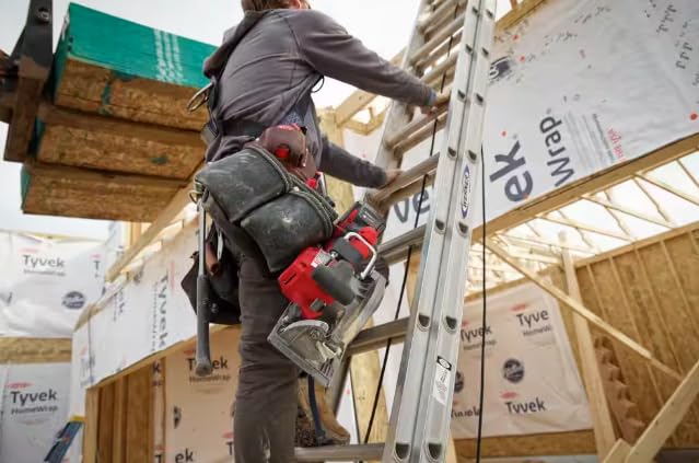 MILWAUKEE - M18 FUEL 18V Lithium-Ion Brushless Cordless 6-1/2 in. Circular Saw - 2833-20 Milwaukee