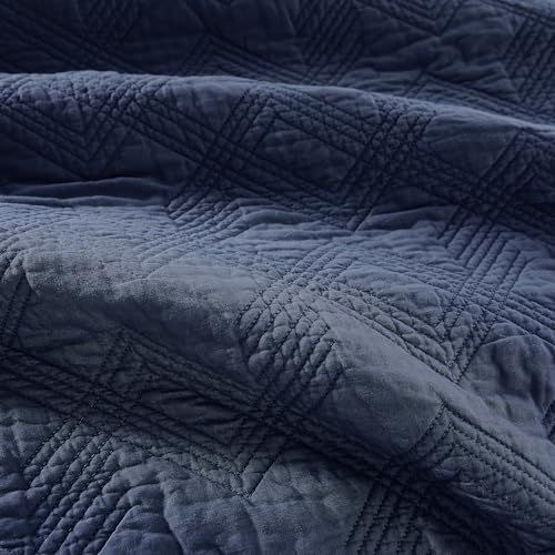 WDCOZY 100% Cotton King Size Quilt Set - Navy Blue Pre-Washed Soft Lightweight Modern Bedspread, Farmhouse Country Rustic Coverlet, Textured Like Linen, Shabby Chic Gauze Bedding, 3 Pieces WDCOZY