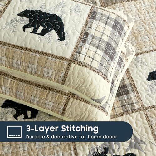 Wake In Cloud - Rustic Quilt Set, Cabin Lodge Christmas Bear Moose Deer Woodland Western Patchwork Country, Reversible Lightweight Bedspread Coverlet, 3 Pieces, Tan Cream, Queen/Full Size Wake In Cloud