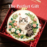 Zhenqing Gray Cat Embroidery Kit for Beginners, Pre-Printed 29x29cm Cotton Fabric with 20cm Hoop, Cute Striped Cat in Floral Wreath Design (C0245)